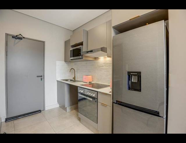 1 BEDROOM APARTMENT FOR SALE IN SANDTON CBD